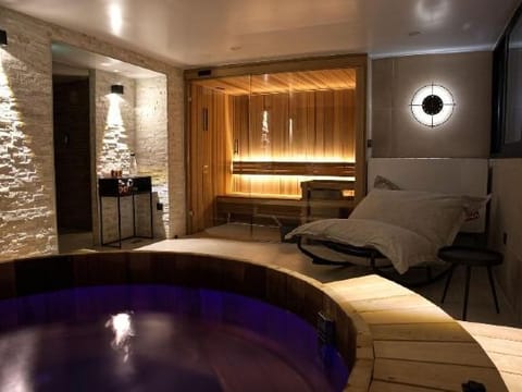 Fitness & Recreational Facilities