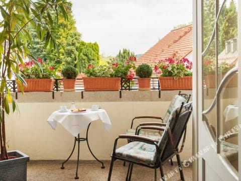 Hotel Interior/Public Areas