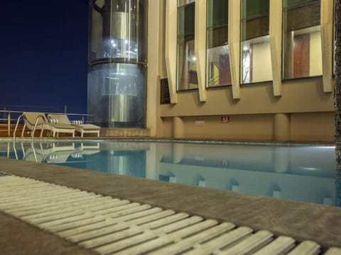 Fitness & Recreational Facilities