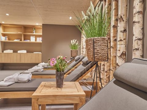 Fitness & Recreational Facilities