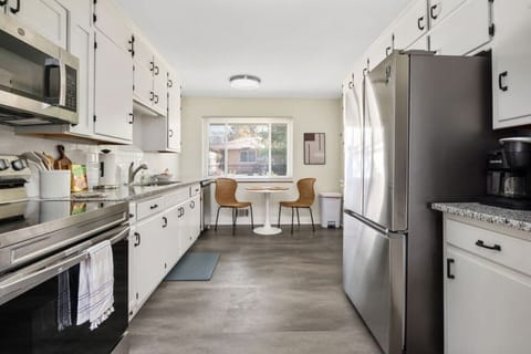 Fully Stocked Eat-In Kitchen