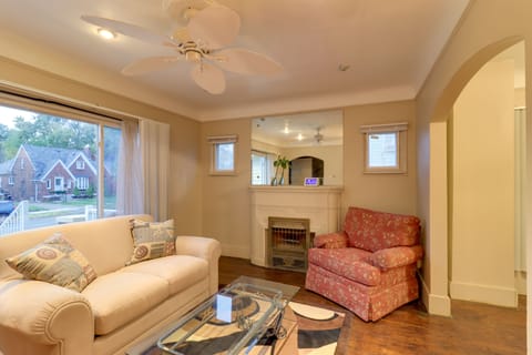 Detroit Vacation Rental | 4BR | 2.5BA | 1,404 Sq Ft | Stairs Required