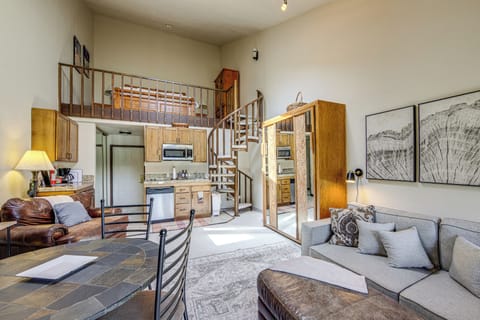 Studio | Community Perks | Indoor Fireplace