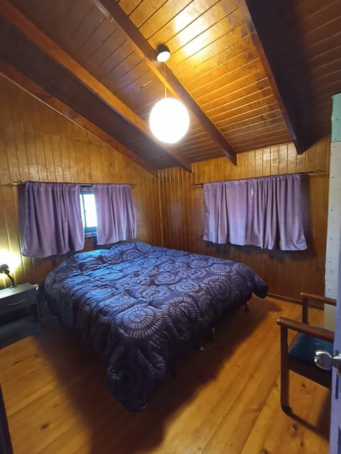 4 bedrooms, WiFi, bed sheets