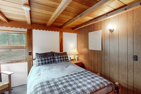 Dog-friendly cabin with spacious deck, fireplace, & private W\/D Cabaña estándar in Allenspark