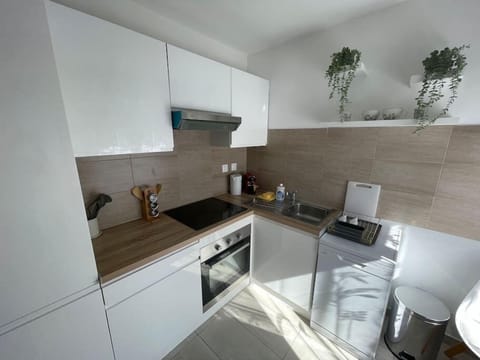 0938fc74 2459 4264 8bd8 4d2fa6fd83ba