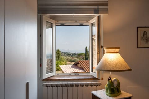 Autumn, Bedroom, Spring, Summer