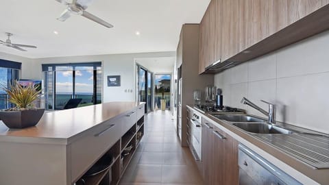 Tangalooma Panoramic View Downstairs House in Moreton Island