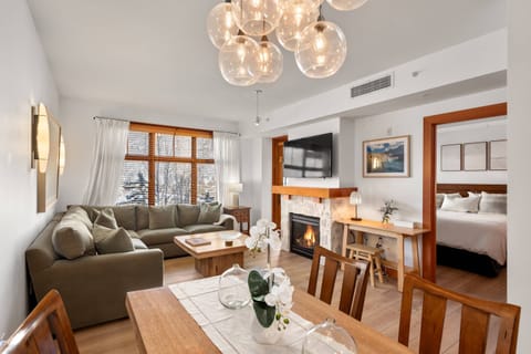 This large one bedroom condo has a gas fireplace, flat screen TV's, a balcony, full kitchen and washer and dryer!