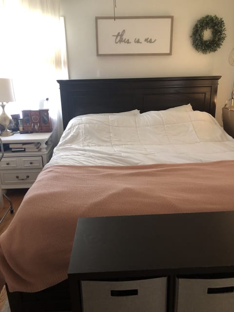 Internet, bed sheets
