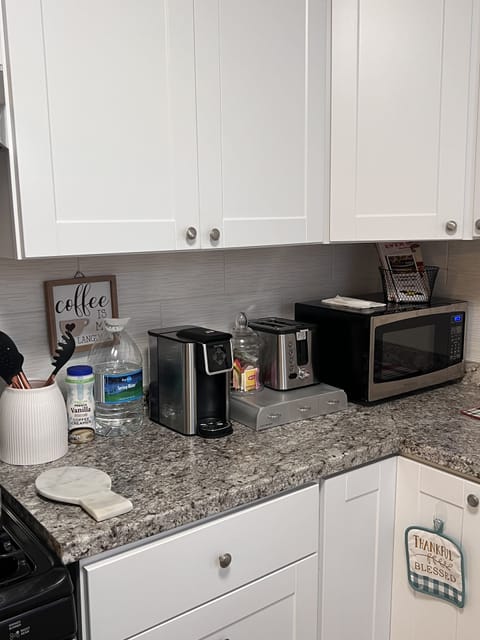 Fridge, microwave, oven, coffee/tea maker