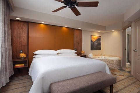 master-bedroom-smv-svo5624gr.187218-960x640-800x533