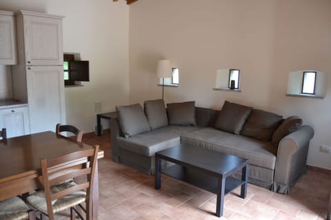 Furniture, Table, Couch, Property, Wood, Picture Frame, Interior Design, Studio Couch, Comfort, Flooring