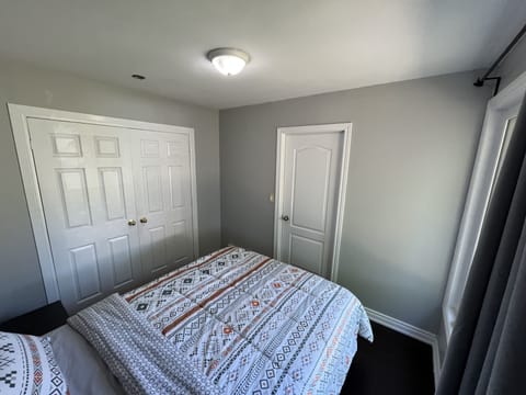 1 bedroom, in-room safe, free WiFi, bed sheets