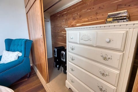 #StayinMyDistrict #BookDirect