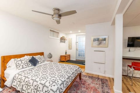 This cozy and freshly remodeled space is a perfect jumping off point for exploring Burlington