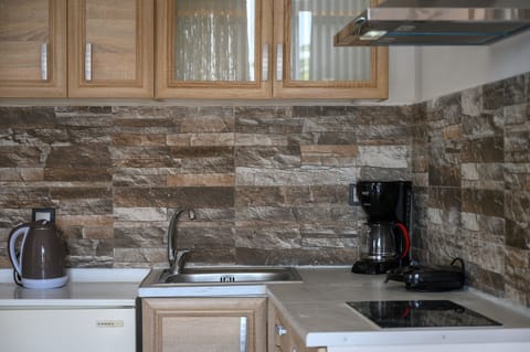 Kalimera Apartment 5, Fully equipped kitchen