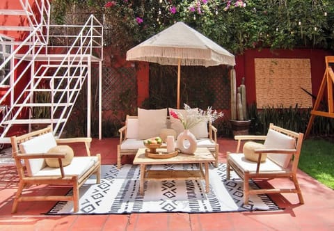 Private garden to enjoy after a day in the city.