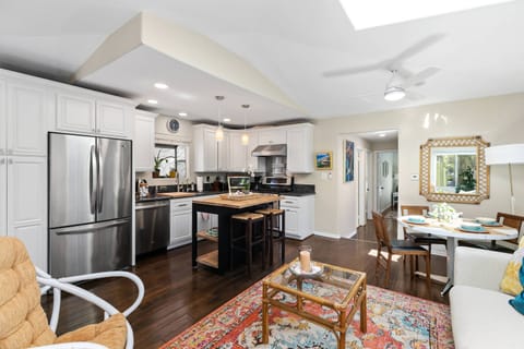 Remodeled kitchen with stainless appliances - STR23-0092