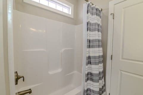 Shower, towels