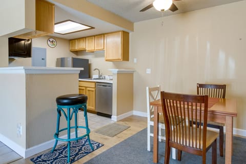 Kitchen & Dining Area | Dishwasher | Coffee Maker | Toaster