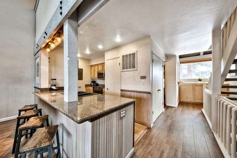 Line up for the breakfast bar before heading to the lake or skiing