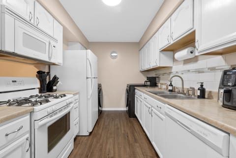 From coffee to cookware, everything you need to feel right at home is here.