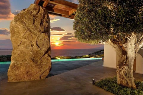 Majestic Mykonos Villa | 5 Bedrooms | Villa Shannon | Private Infinity Pool & Sensational Sea Views | Agios Ioannis