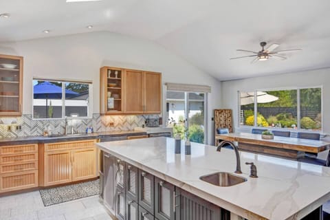 Kitchen Island & Dining Table