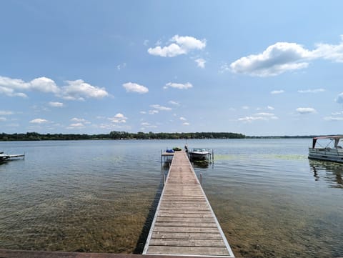 Private dock on Vineyard Lake