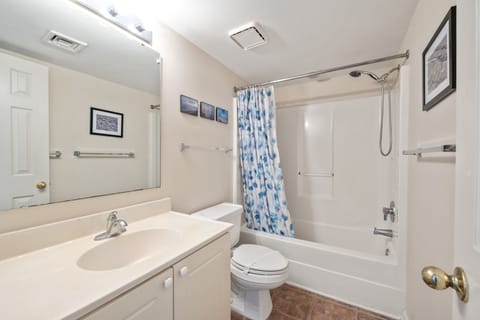 Combined shower/tub, jetted tub