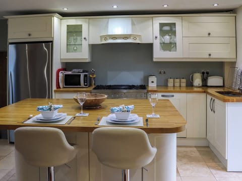 Kitchen | The Crog Loft - Bodwyddog, Rhiw, near Aberdaron