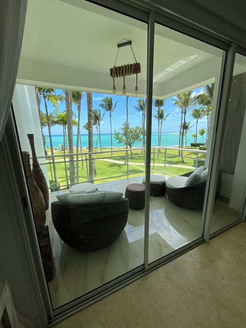 balcony in master bedroom