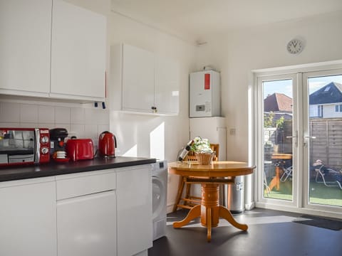 Kitchen | Beach Escape, Bournemouth