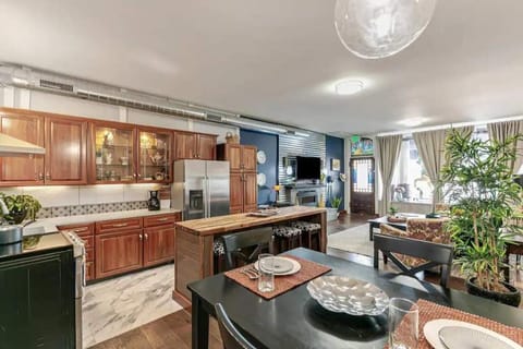 Enjoy easy access and clear views throughout the space.