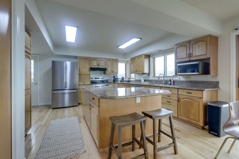 Kitchen | Dishwasher | Coffee Maker | Spacious Counters | 2nd Floor