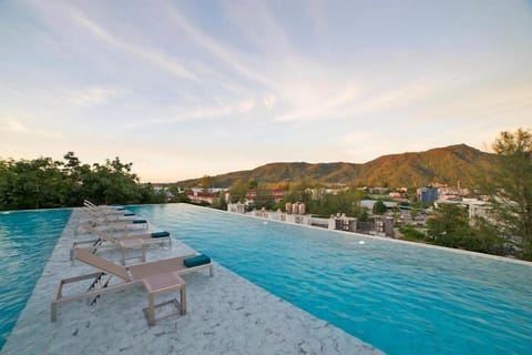 Oceana Resort sea view studio - pool & gym (11169)