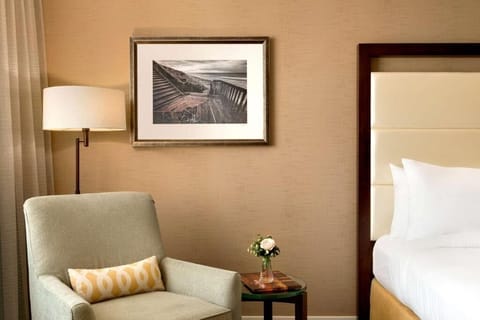 Unit with 2 Queen beds. Exact unit will be assigned upon arrival. Views, colors, and decor may vary.