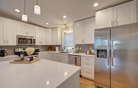 Fully stocked kitchen with all you need.