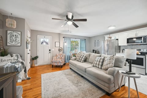 Living Room | Smart TV | Free WiFi