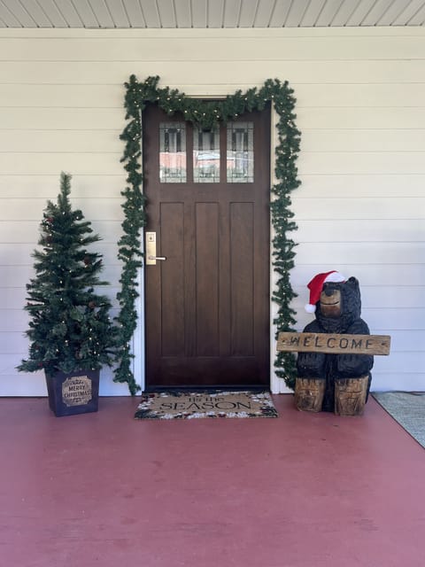 Balsam Blackbear welcomes you for the holidays