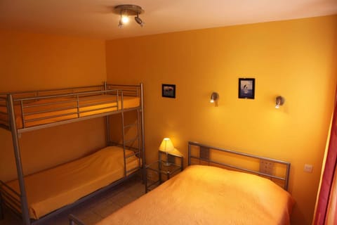 Meriva - Gites 6-8 personnes (07)