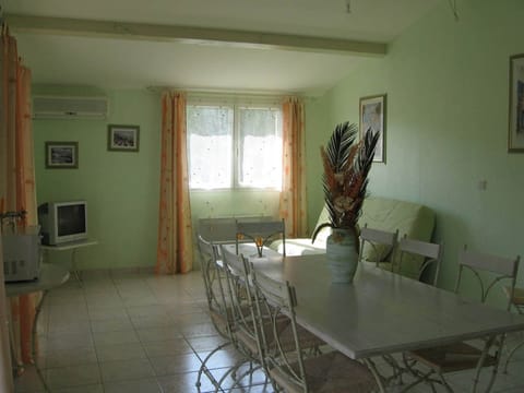 Meriva - Gites 7-9 personnes (03)