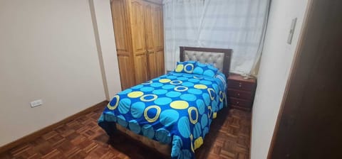 3 bedrooms, desk, iron/ironing board, free WiFi