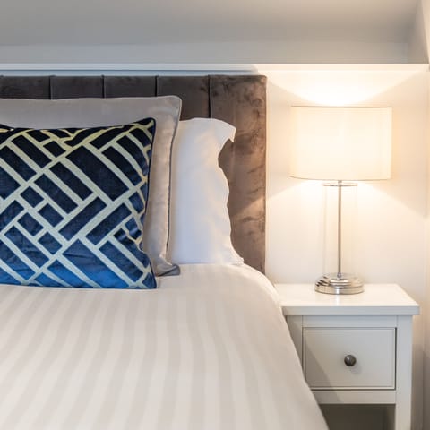 eab5fb76-7ece-447e-b53f-bddc8c7cb472