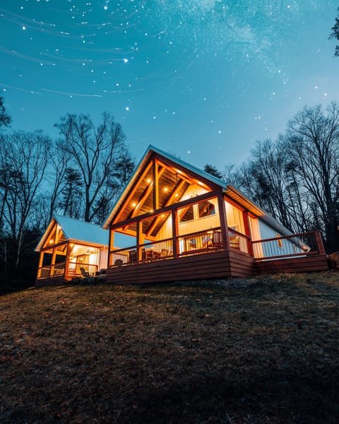 Starry nights at The Meadow View! 🤩