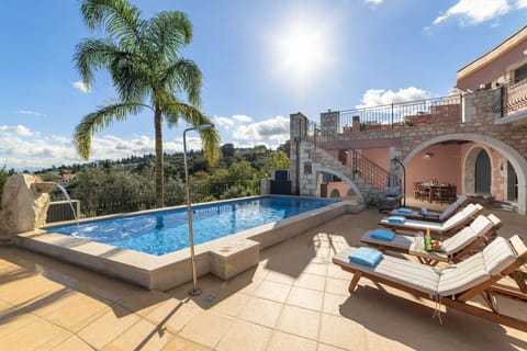 Building Exterior, Outdoor, Pool