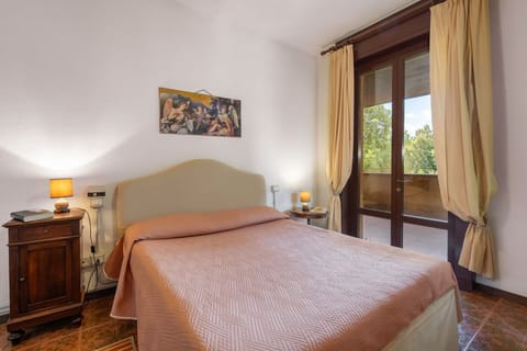 Autumn, Bedroom, Spring, Summer