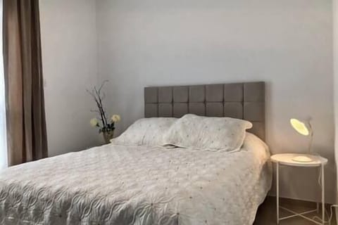 dd49b23c-2e8d-46af-ac6d-3073d5cd5f47