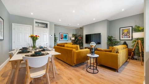 Upper Duke Street Apartment, Liverpool - Host & Stay